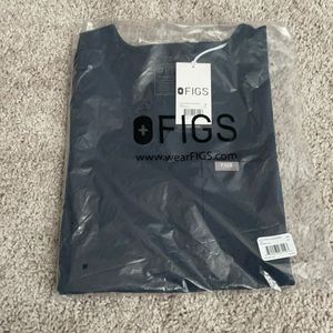 FIGS XS NWTS night sky Catarina one pocket top